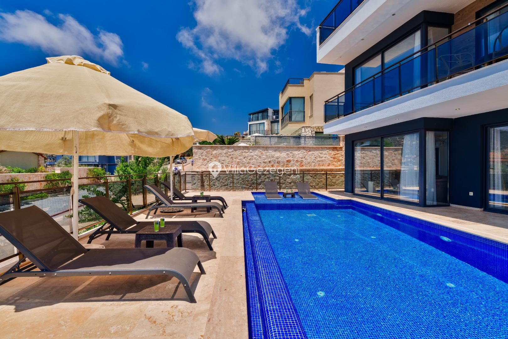 Villa Vala — 3
