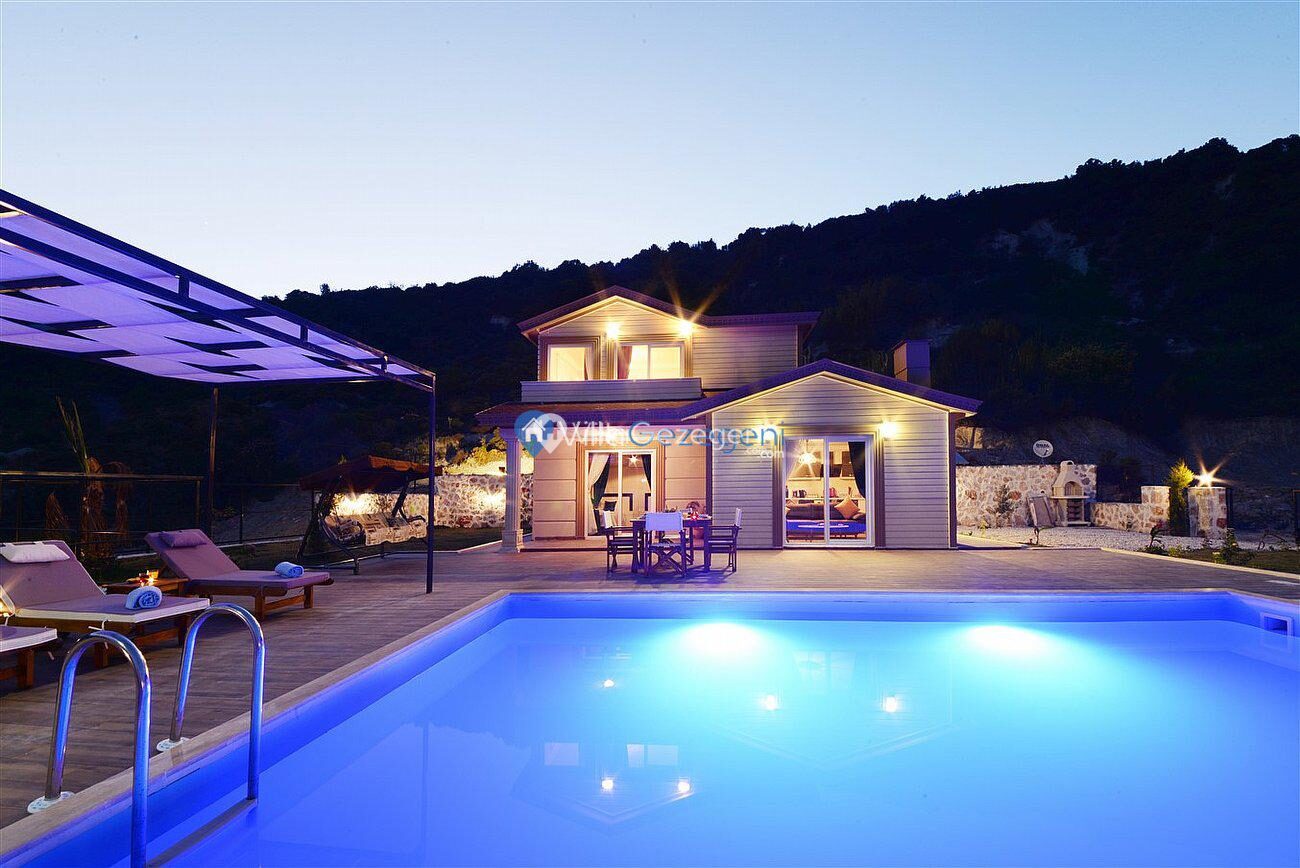 Villa Medis 1 — 1