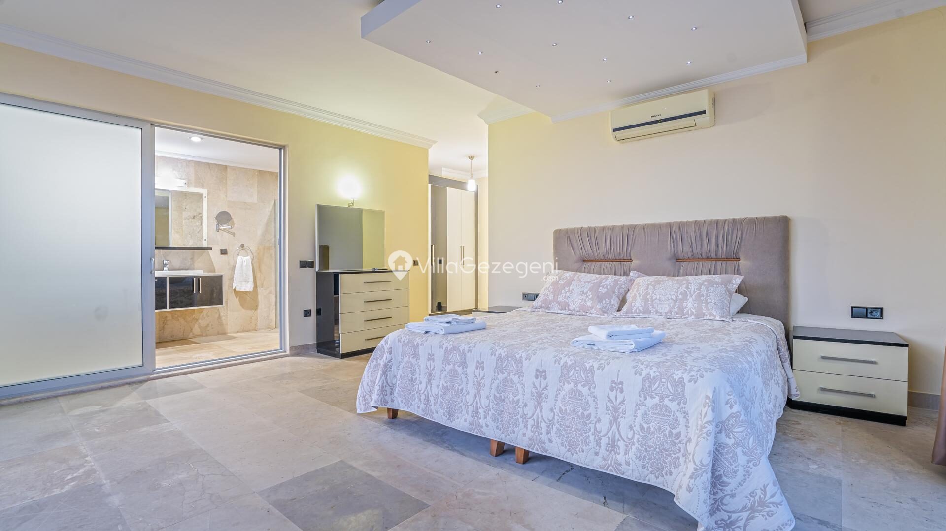 Villa Cina — 38