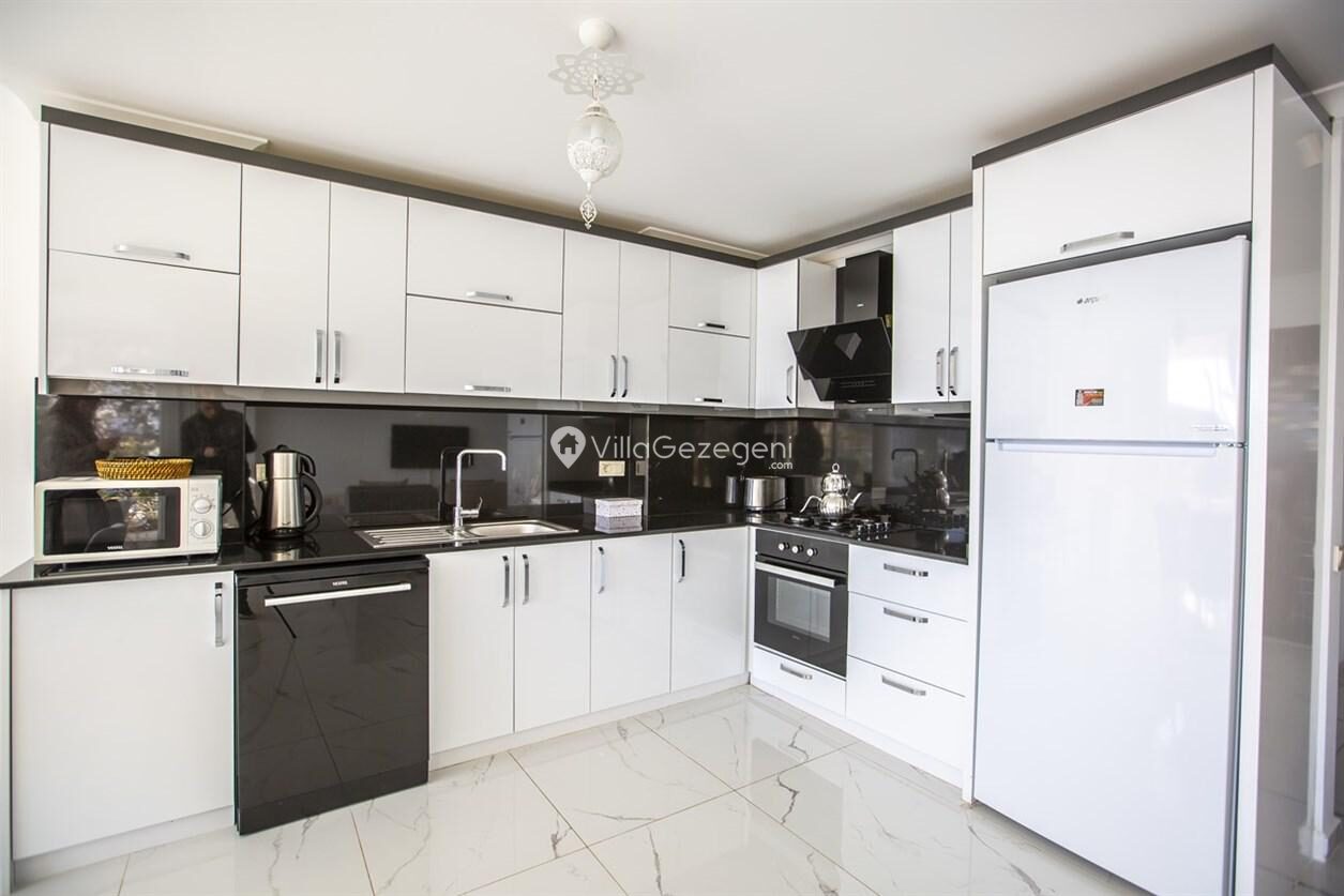 Villa Royal 2 — 8
