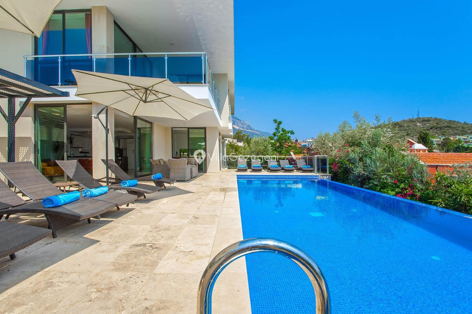 Villa Greenscape — 2