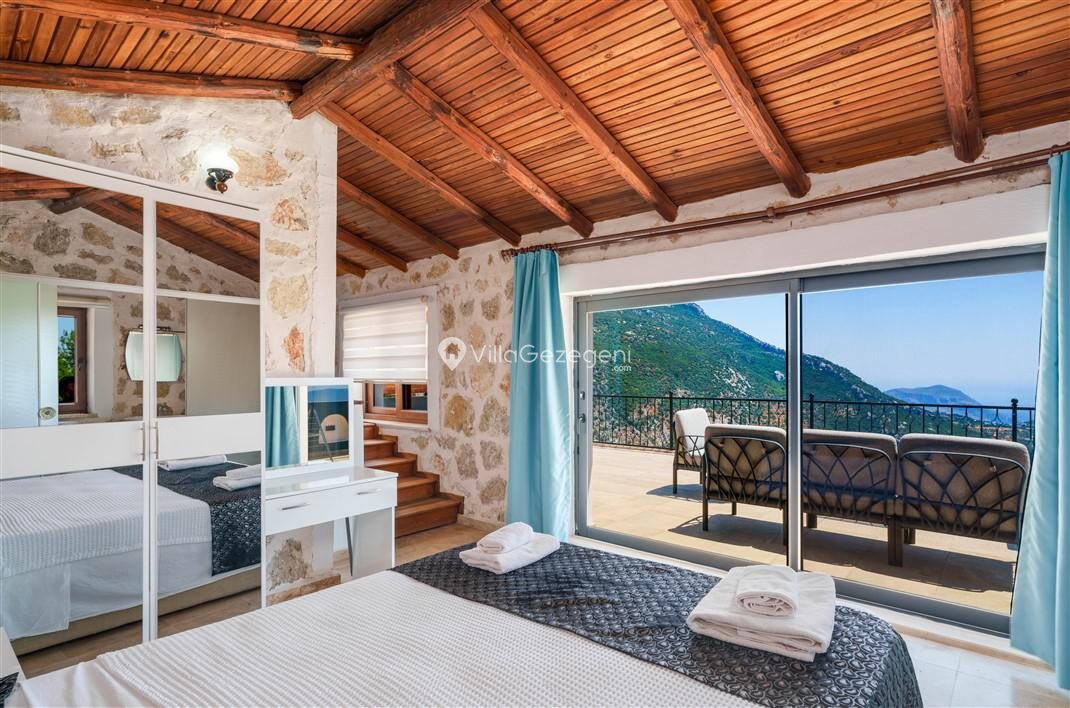 Villa Elvin — 44