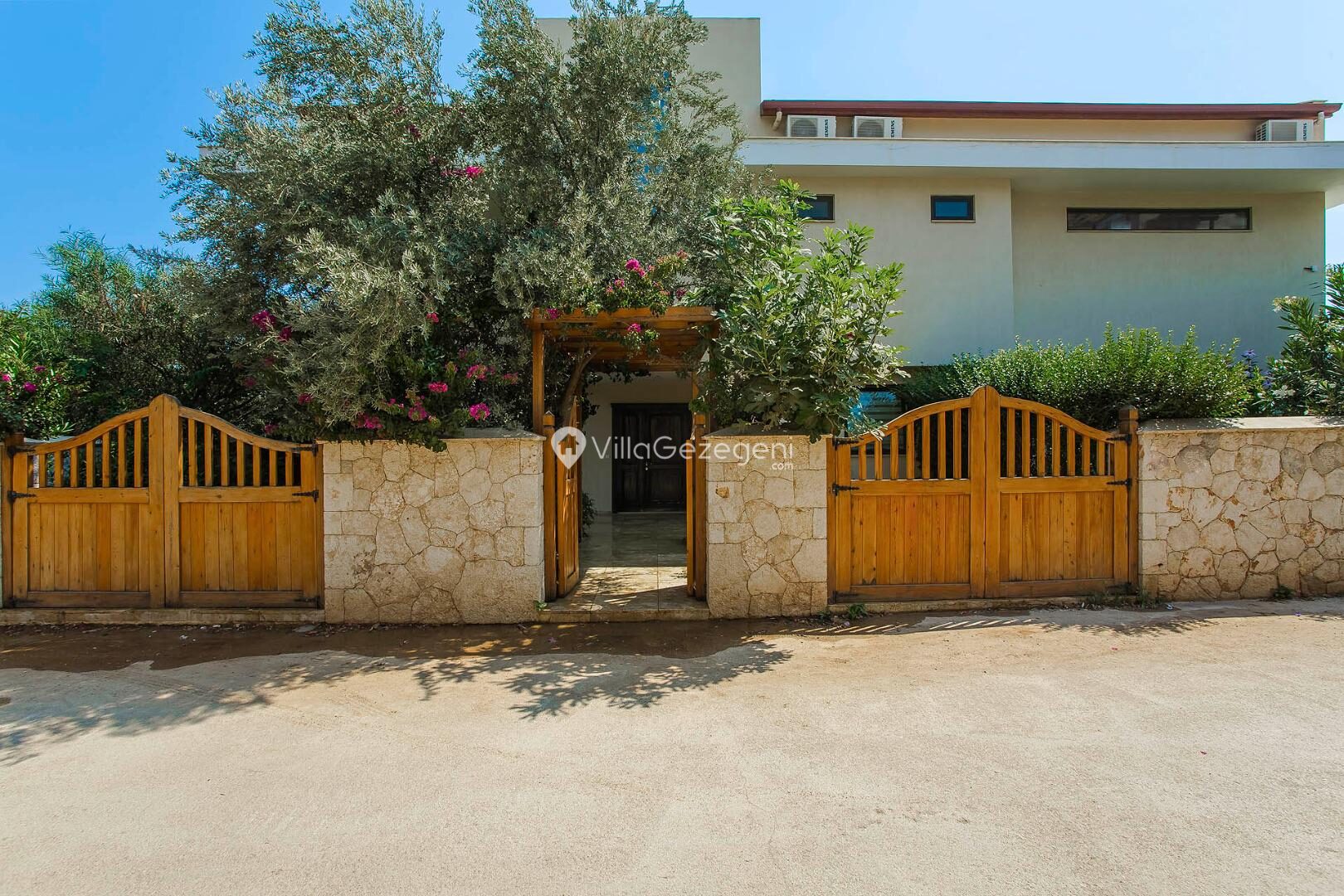 Villa Greenscape — 97
