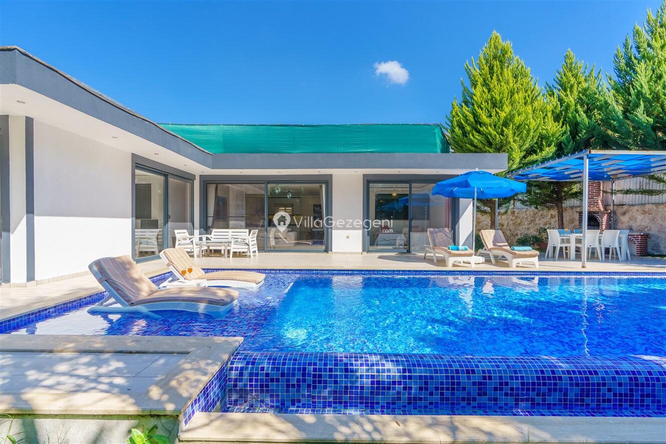 Villa Saha — 3