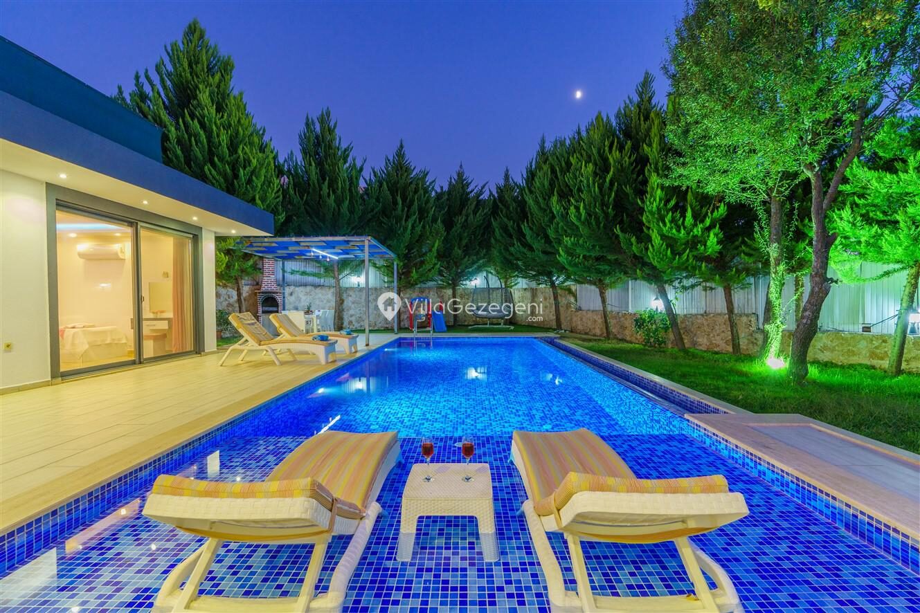 Villa Saha — 12