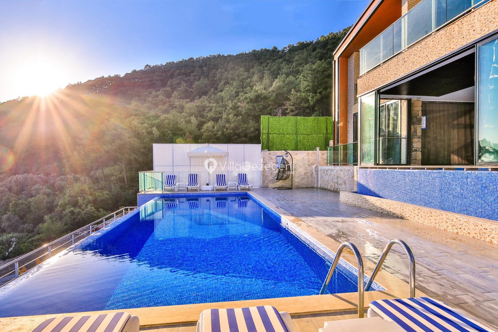 Villa Kalis 4 — 9