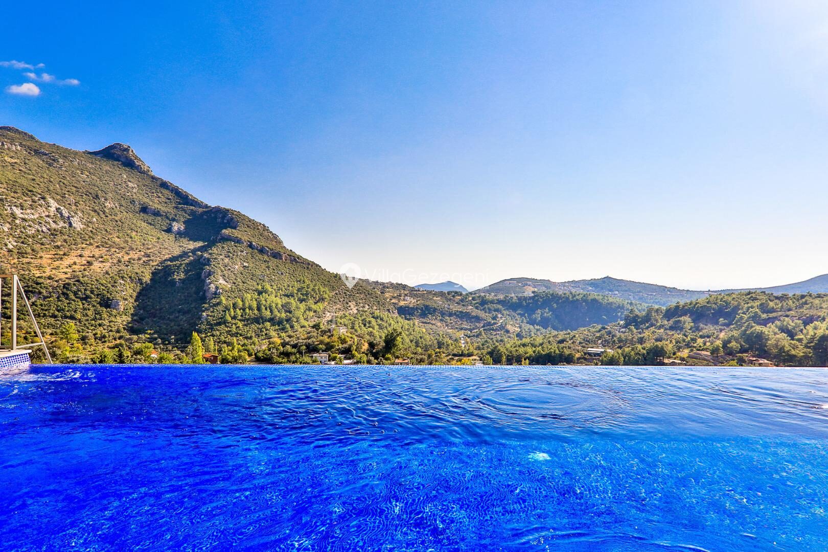 Villa Achyle — 12