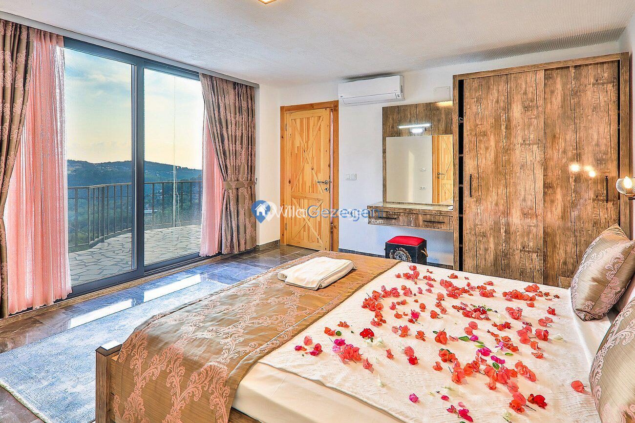 Villa Myra — 36