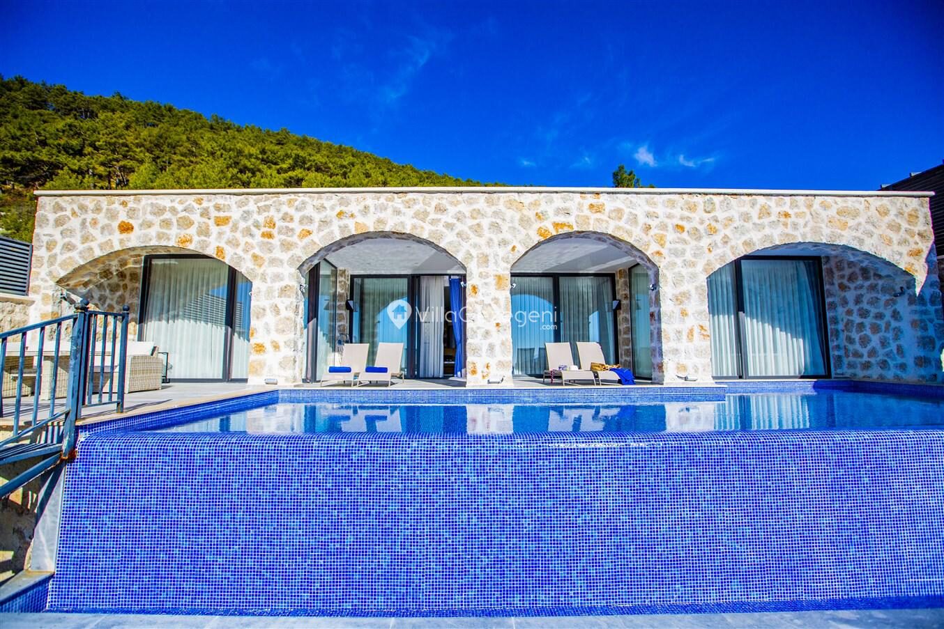Villa Royal 3 — 3