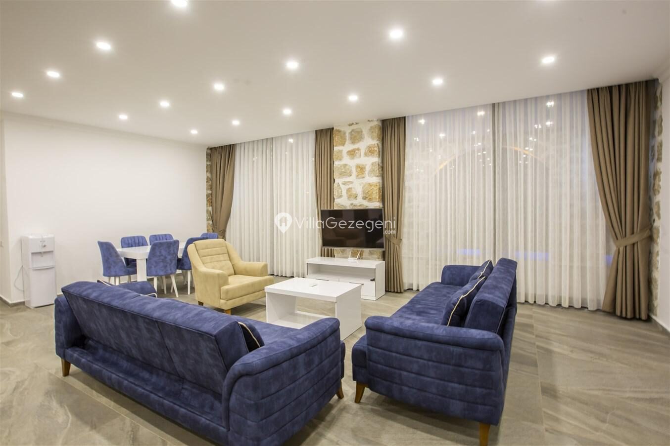 Villa Royal 3 — 10
