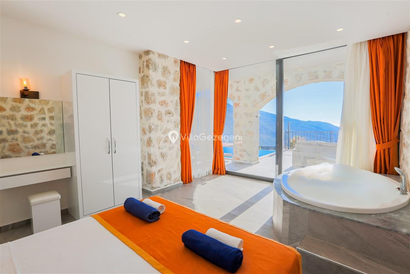 Villa Royal 3 — 23
