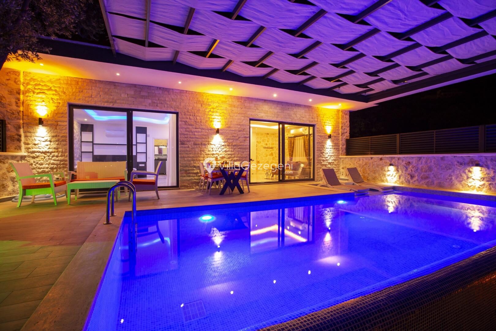 Villa Panama — 13
