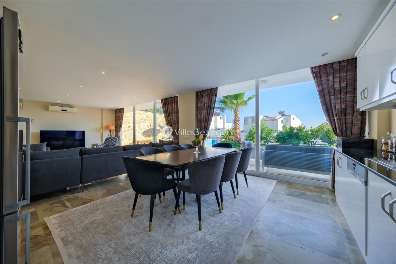 Villa Lumiere 1 — 33