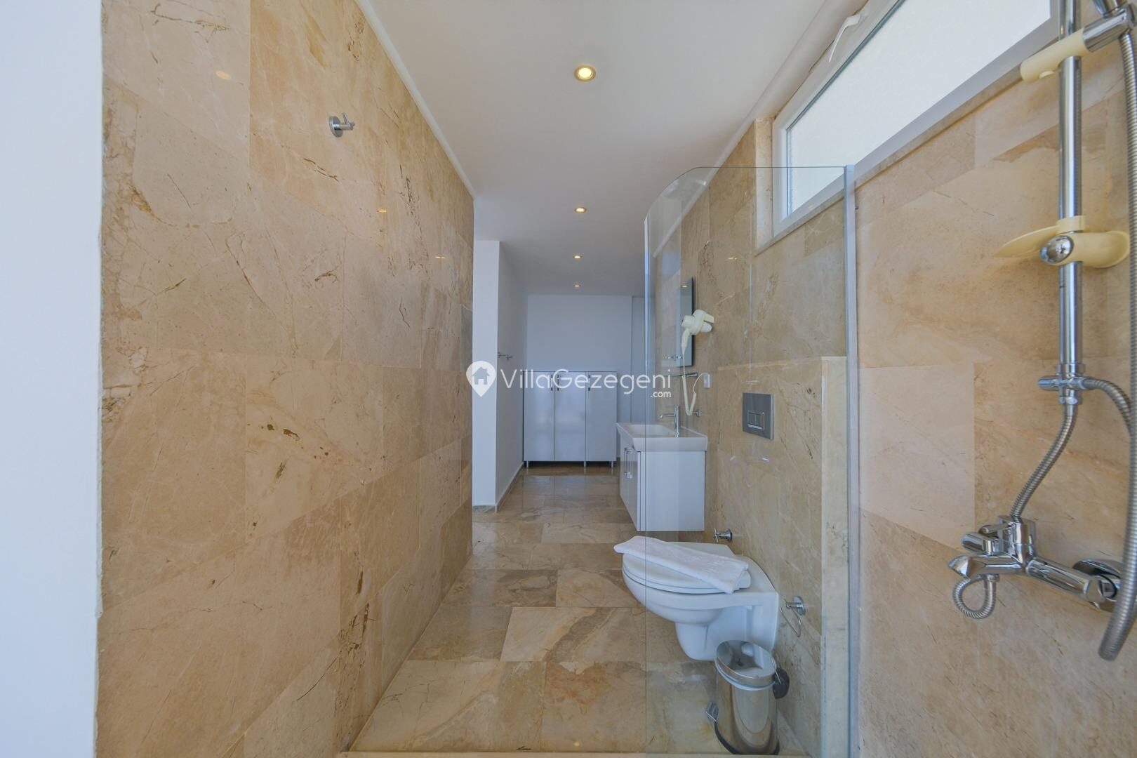 Villa Lumiere 3 — 29