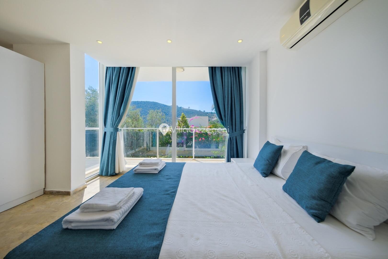 Villa Lumiere 3 – Kızıltaş kiralık villa