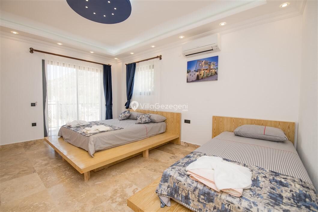 Villa Therapy — 20