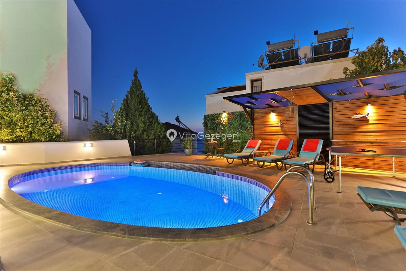 Villa Lotus — 4