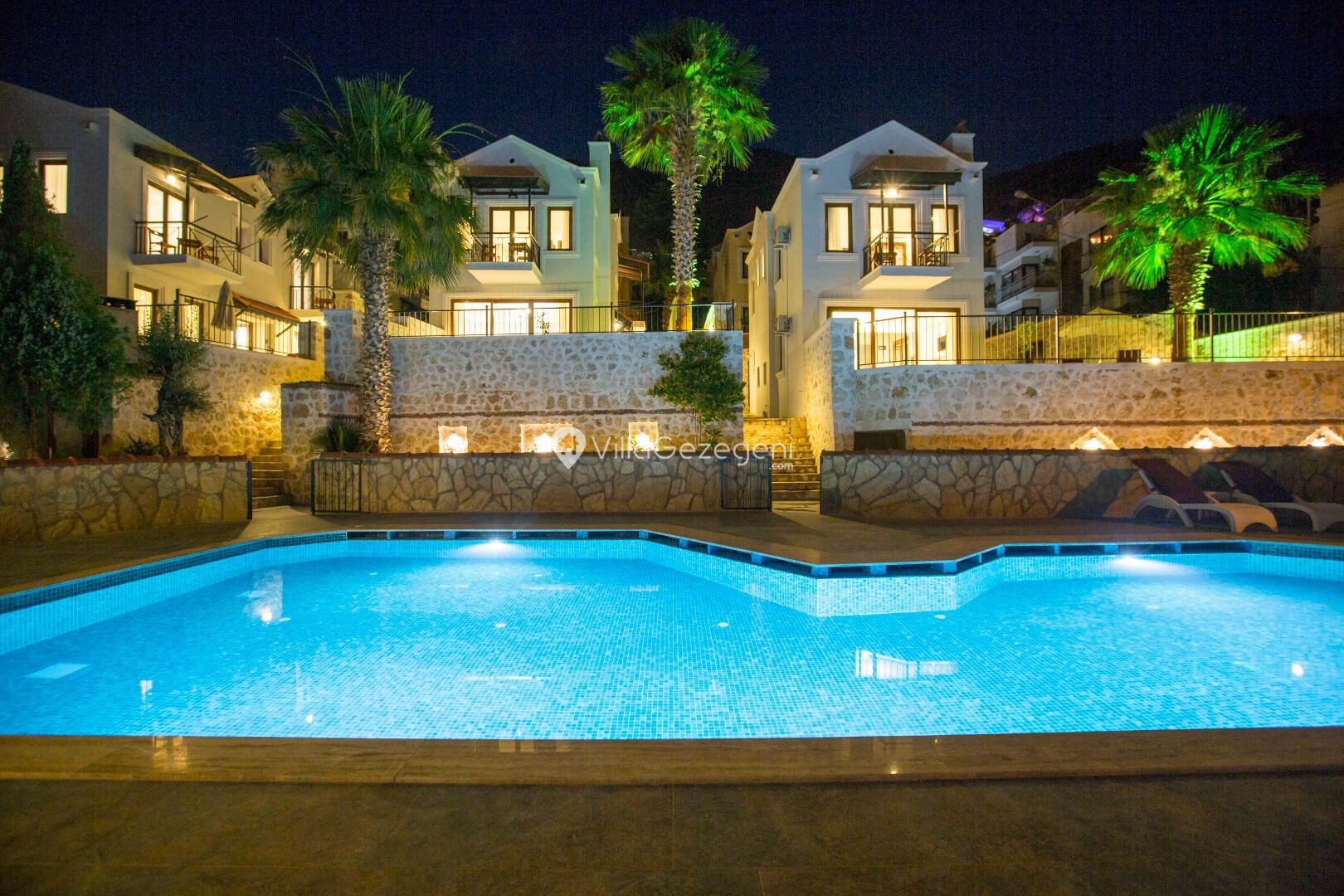 Villa Falcon 3 Bdr — 4