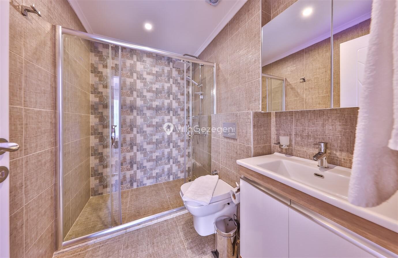 Villa Yiğit – Çukurbağ kiralık villa