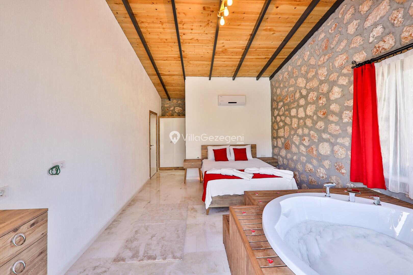Villa Azra Naz — 15