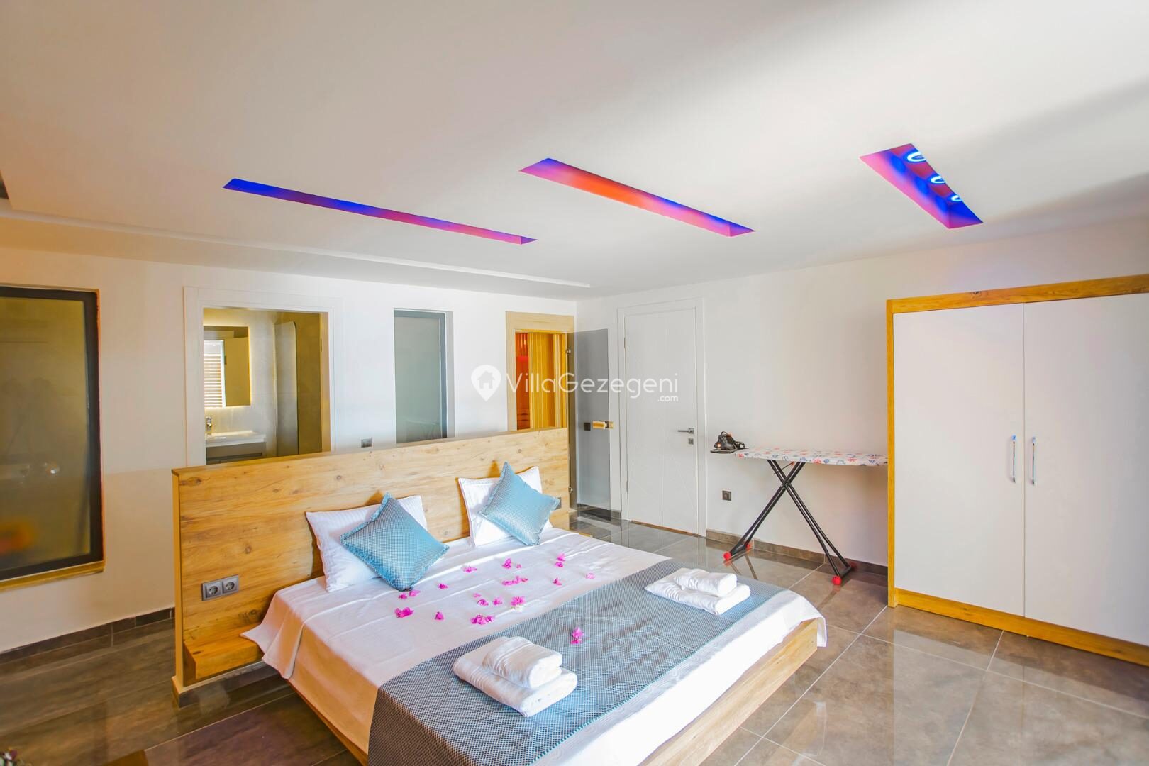 Villa Tarz — 23