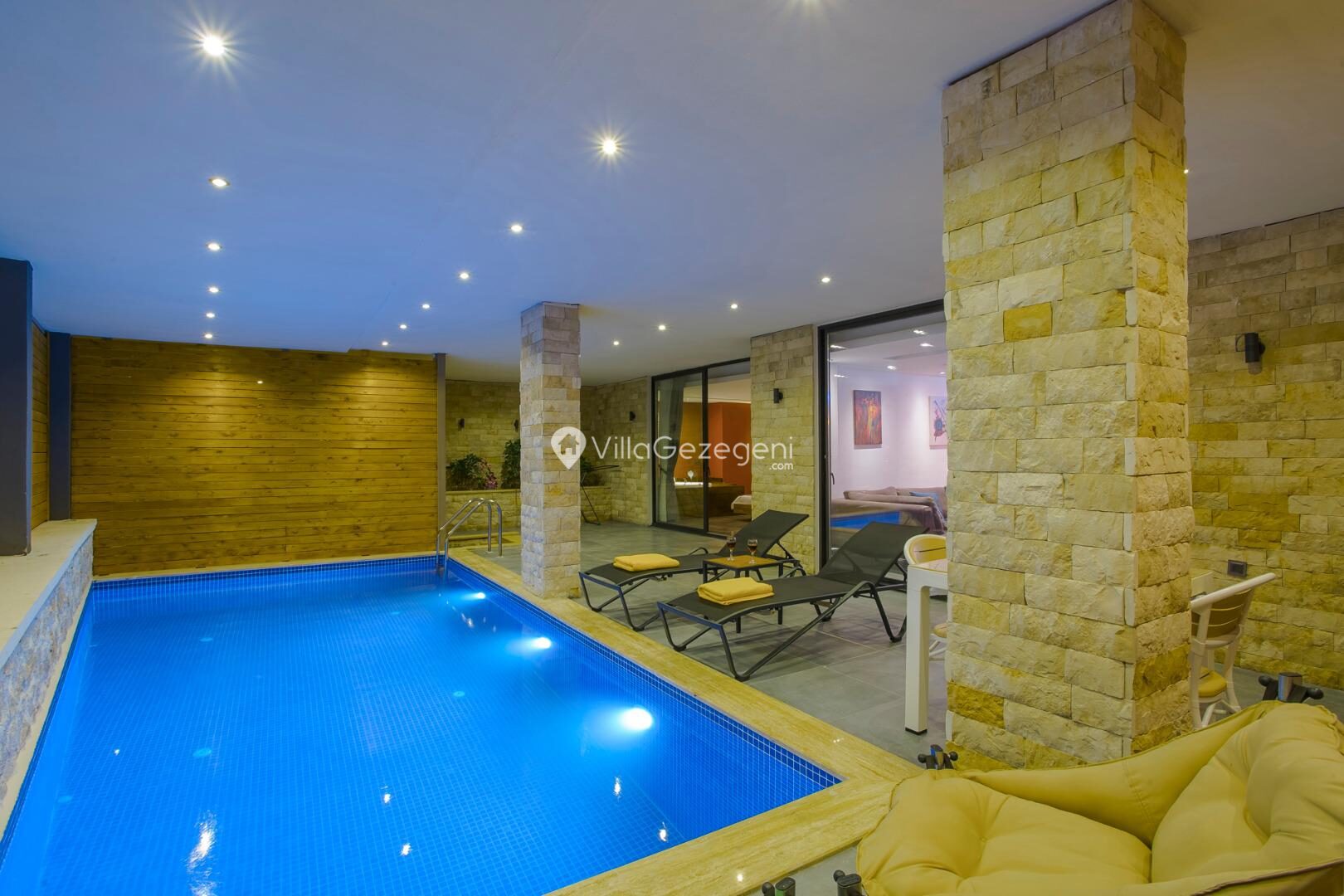 Villa Tarz — 53