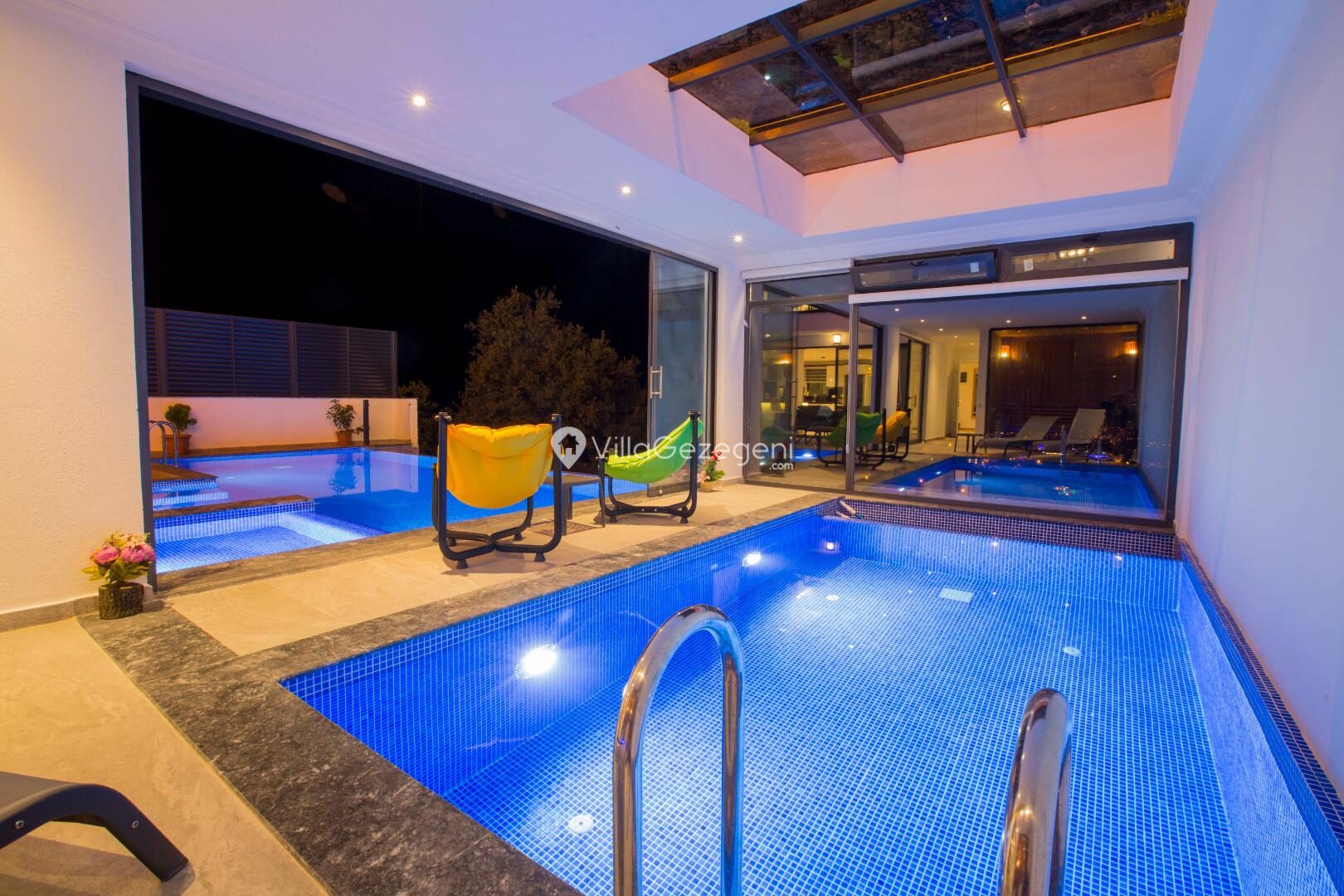 Villa Fantastik — 24
