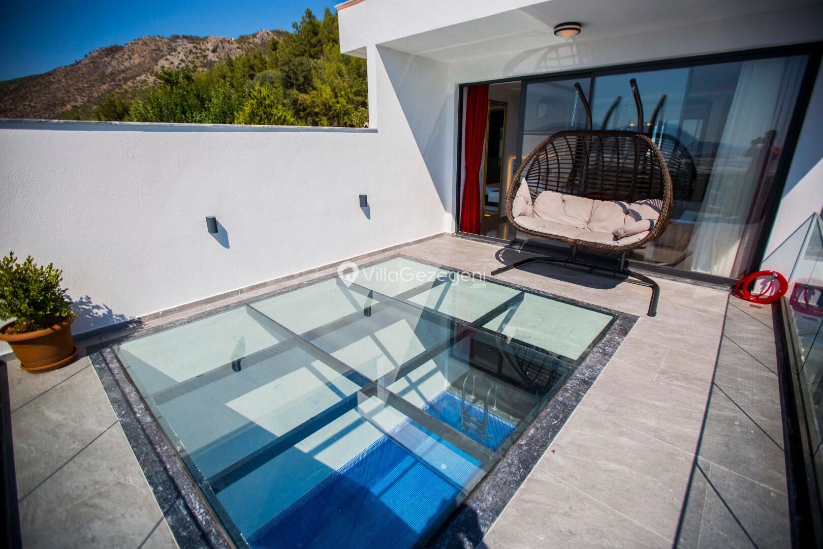 Villa Fantastik — 43
