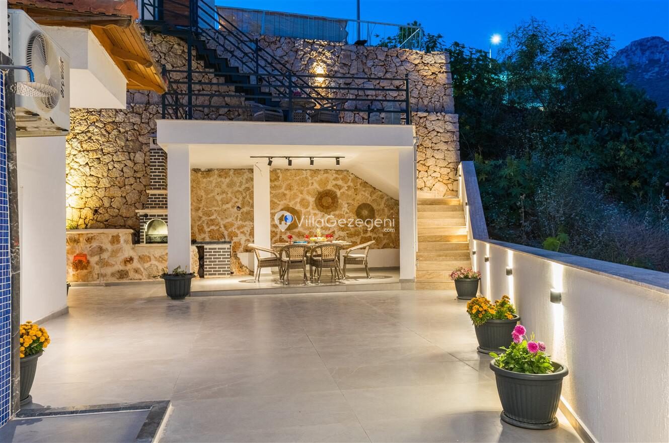 Villa Moon — 2