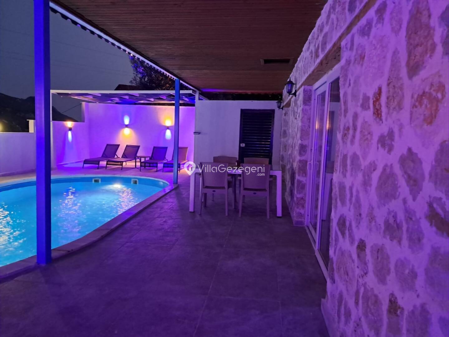 Villa Tema — 10