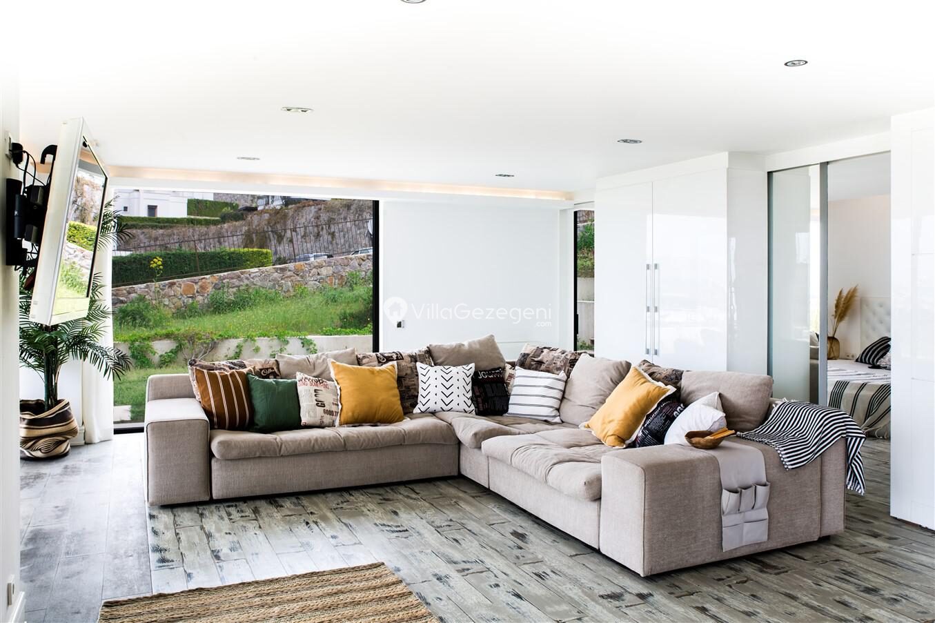 Villa Veyron 493 — 36