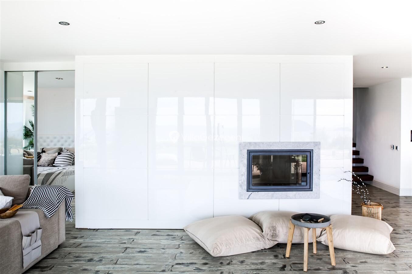 Villa Veyron 493 — 37