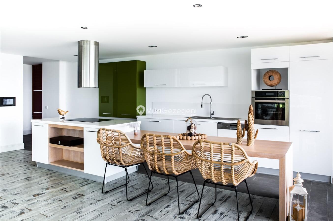 Villa Veyron 493 — 38