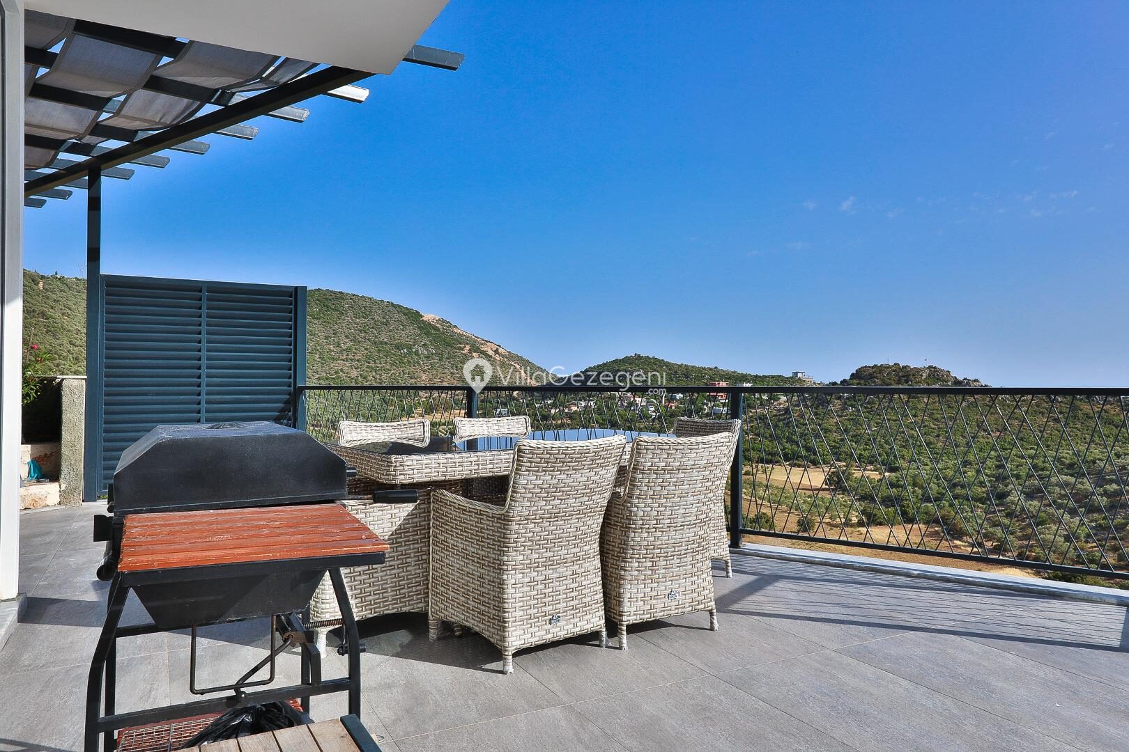 Villa Tria — 30