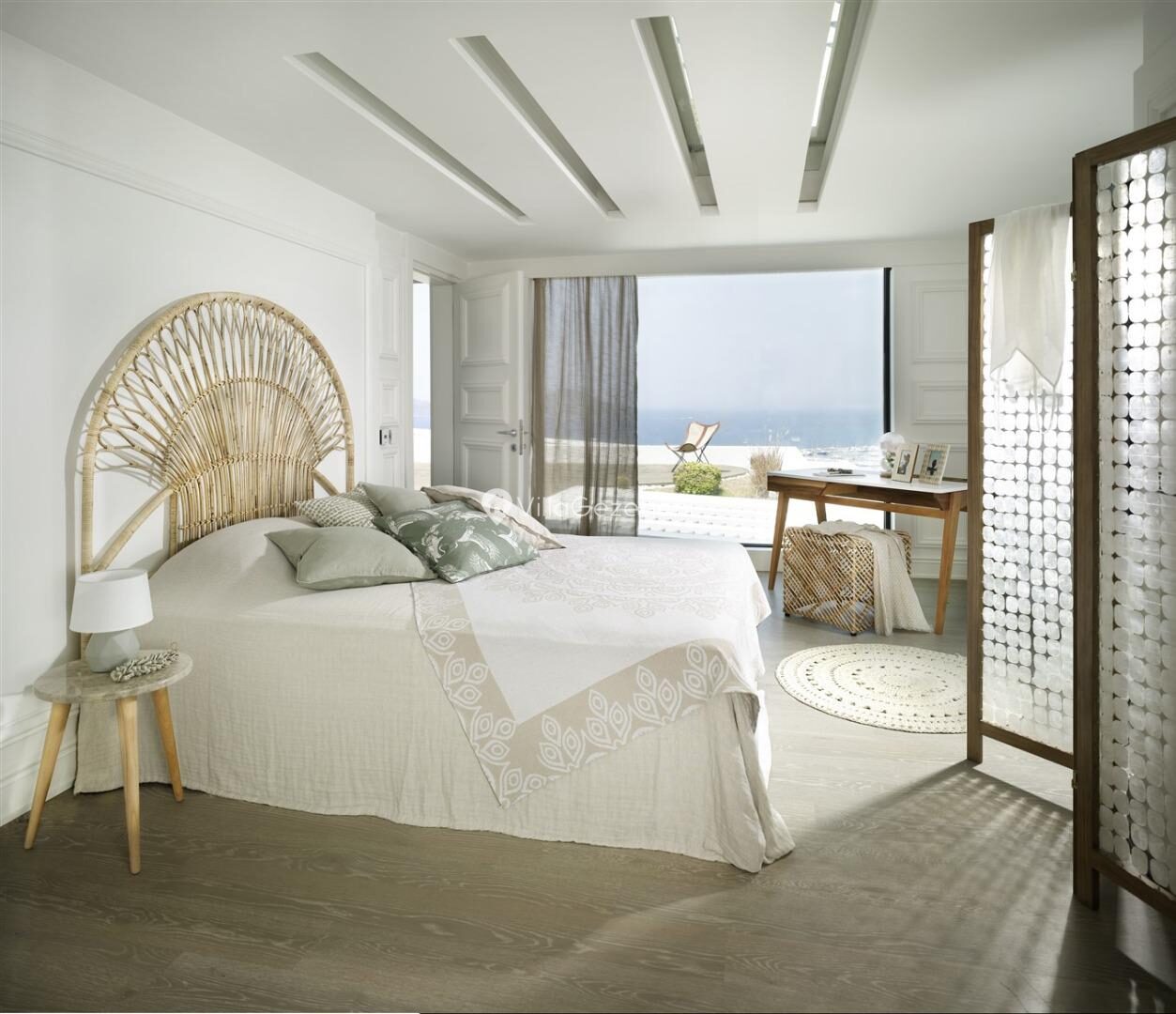 Villa Veyron 493 — 91
