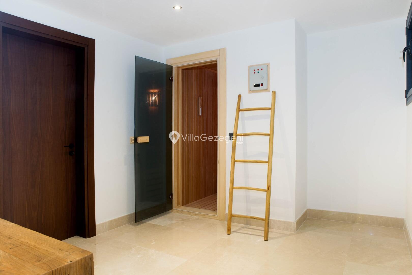Villa Bambi 443 — 131