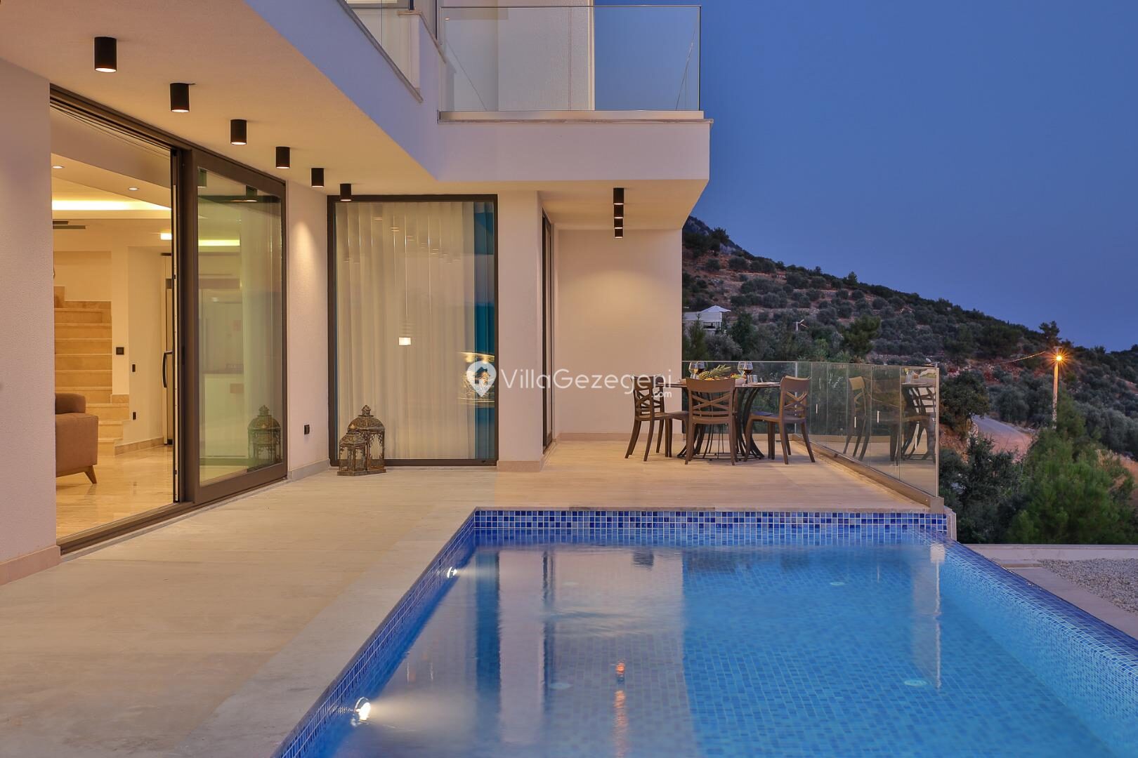 Villa Azure Duo — 8