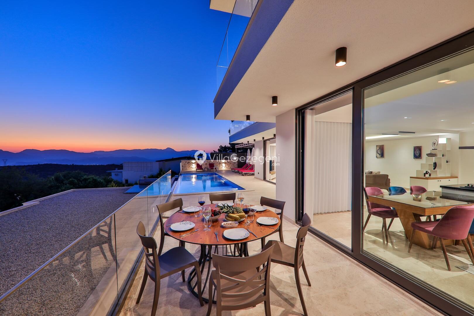 Villa Azure Duo — 12