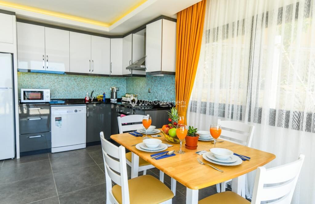 Villa Romeo — 10