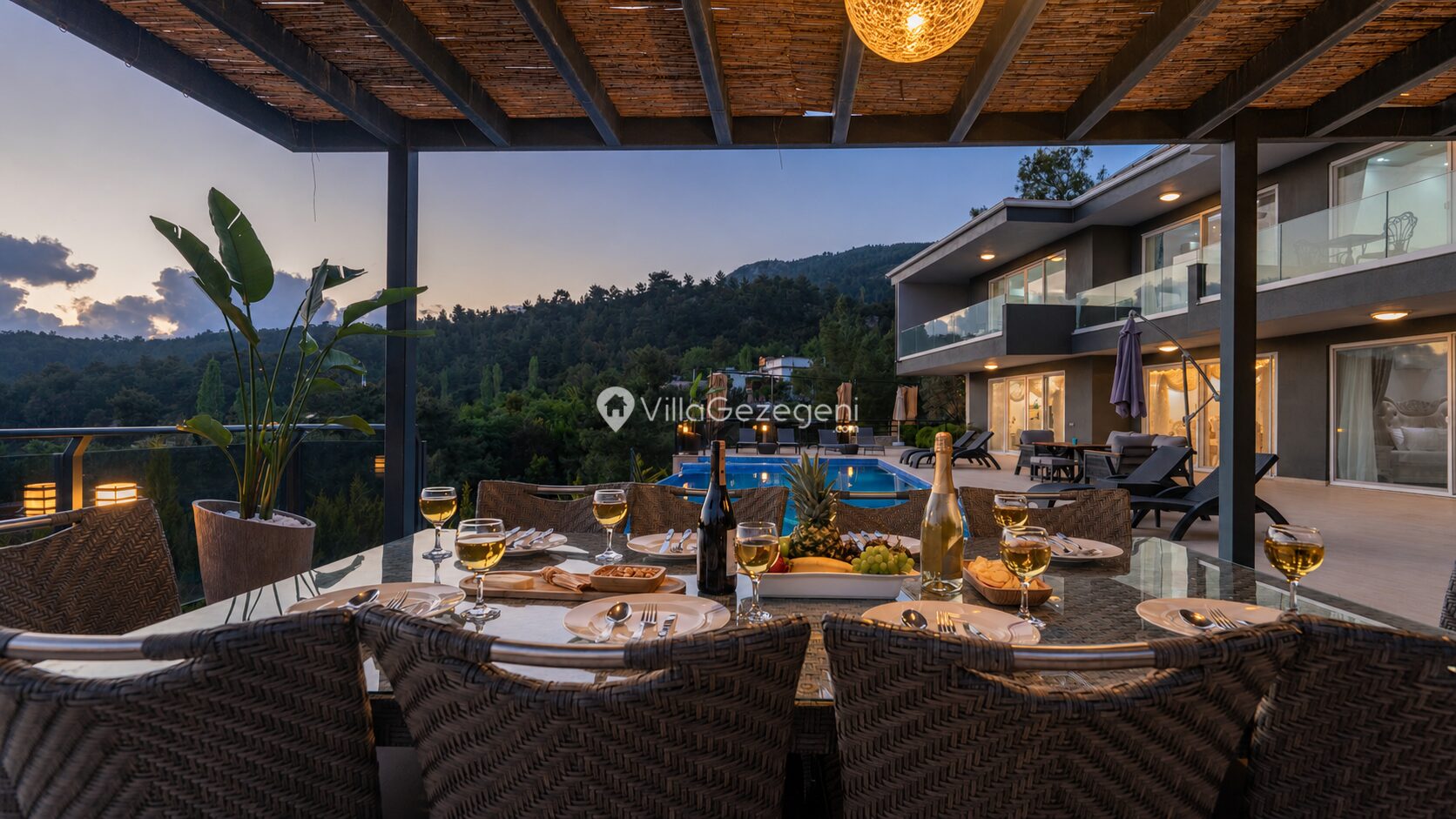 Villa Velaris Yemek alanı 8 – İslamlar kiralık villa