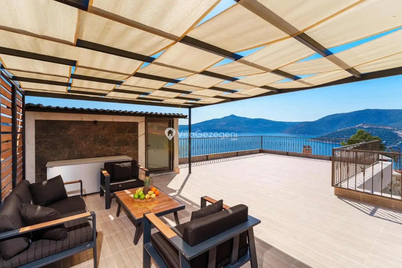 Villa Puan 1 Bahçe / teras 2 – Kaş kiralık villa