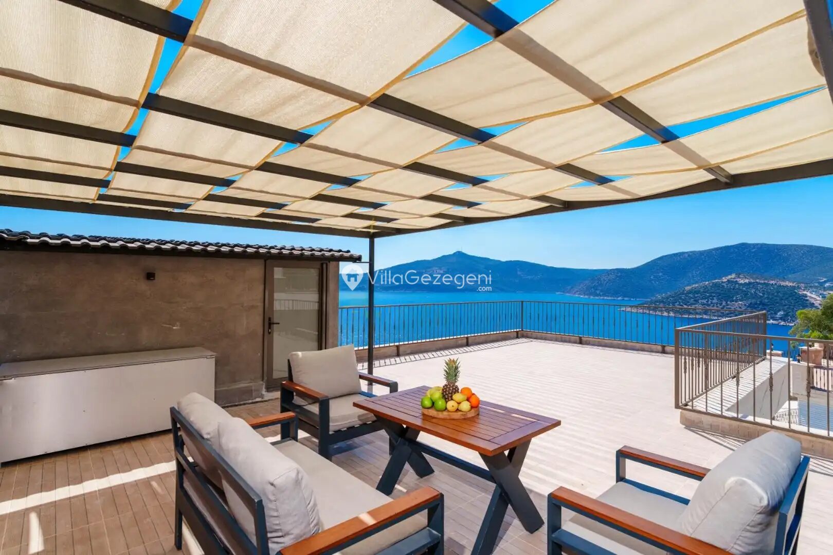 Villa Puan 2 Bahçe / teras 2 – Kaş kiralık villa