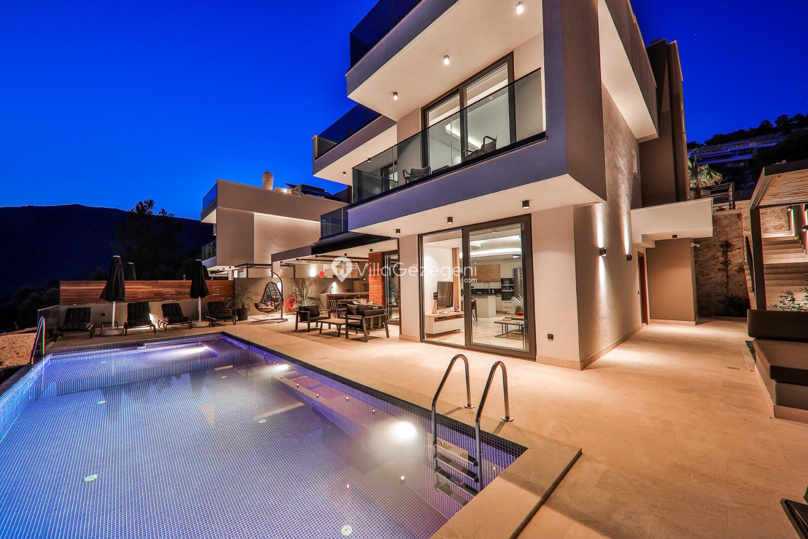 Villa Dreams — 5