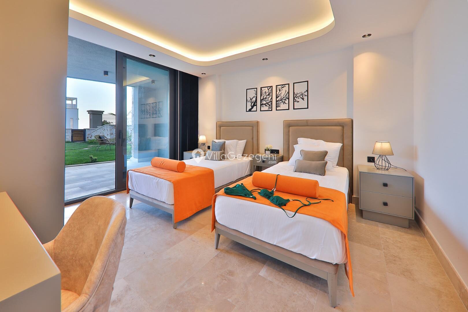 Villa Dreams — 49