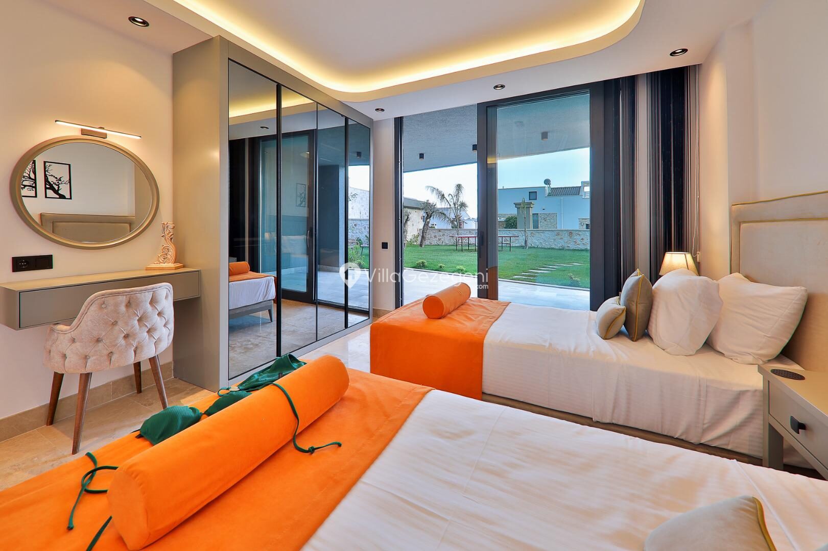 Villa Dreams — 50