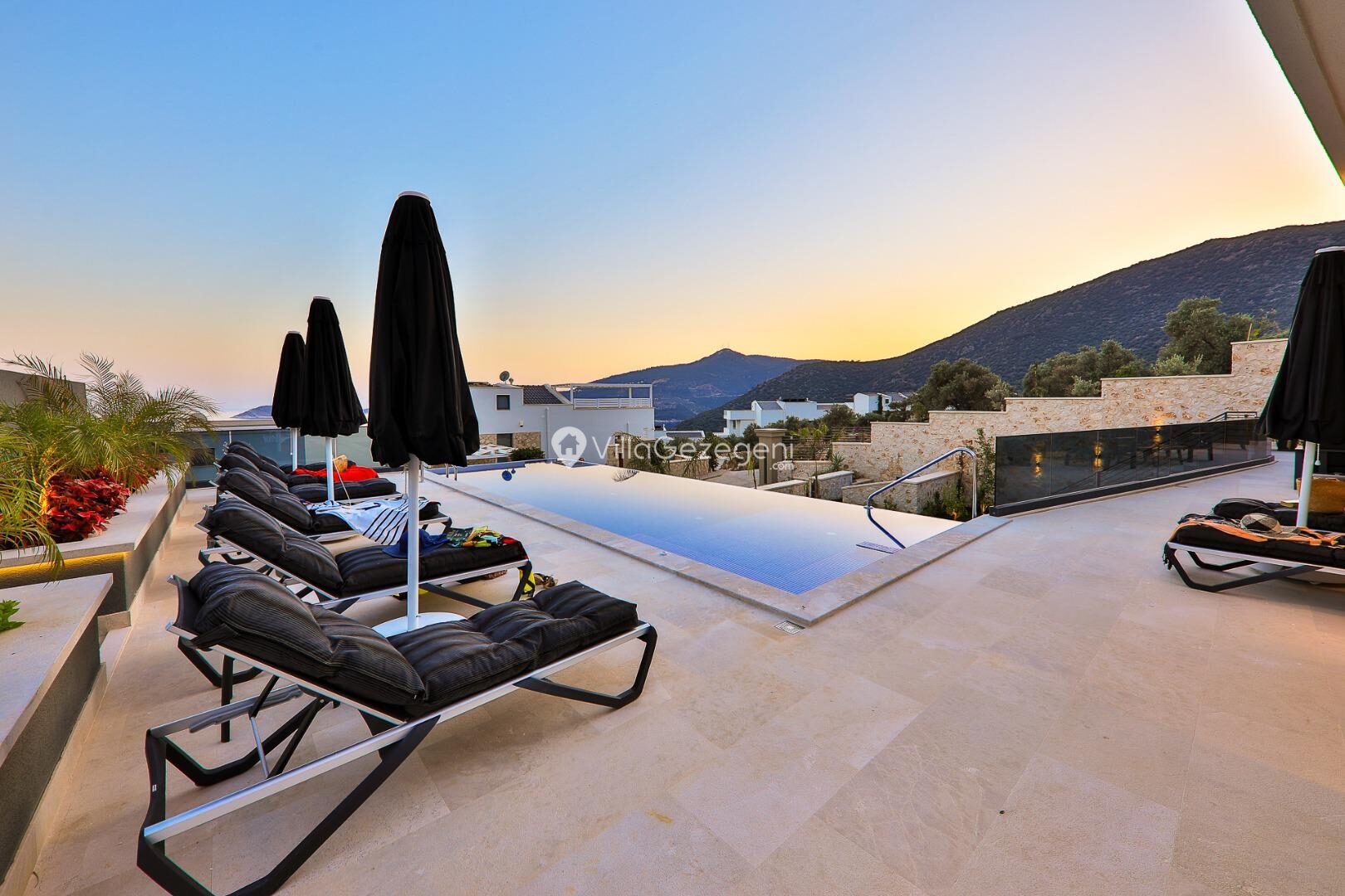 Villa Dreams — 72