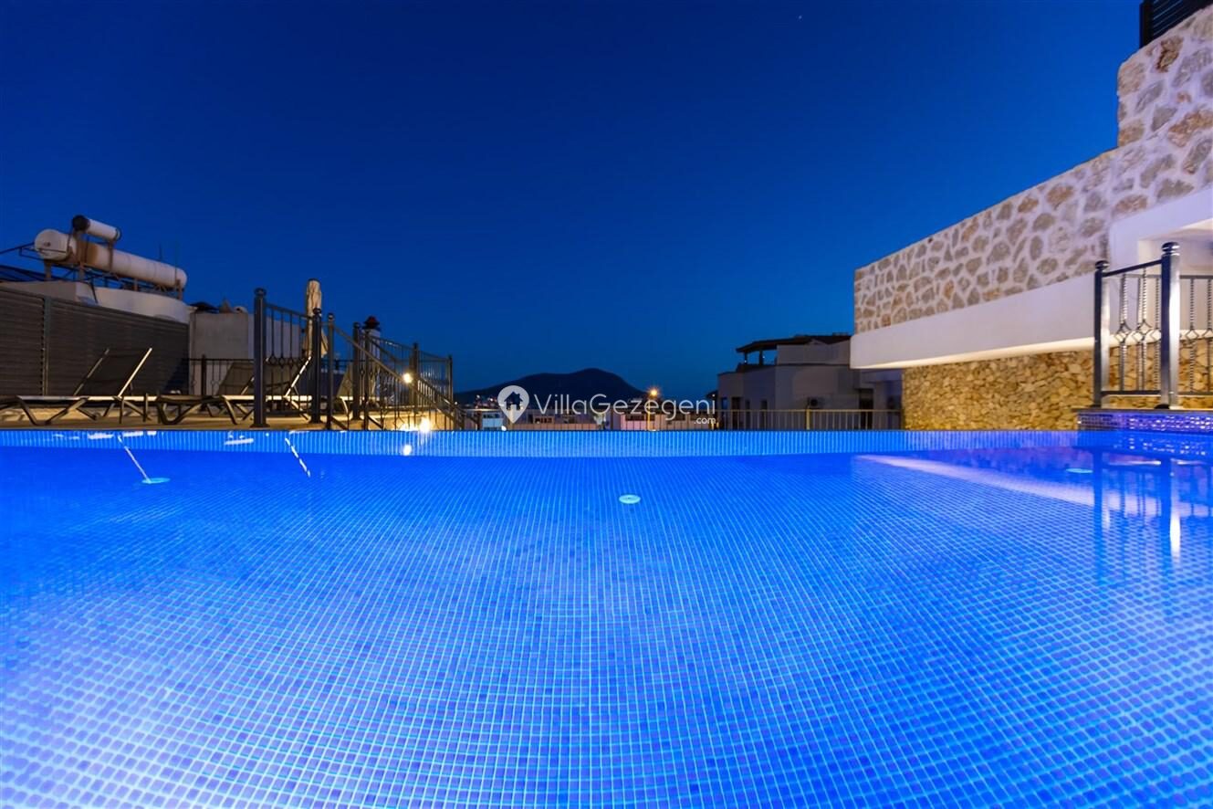 Villa Royal Hills 1 — 5