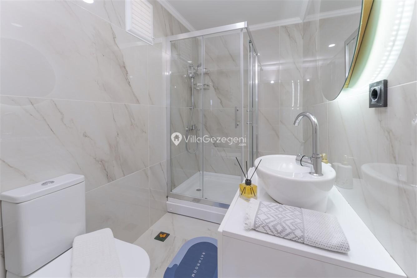 Villa Smyrna — 64