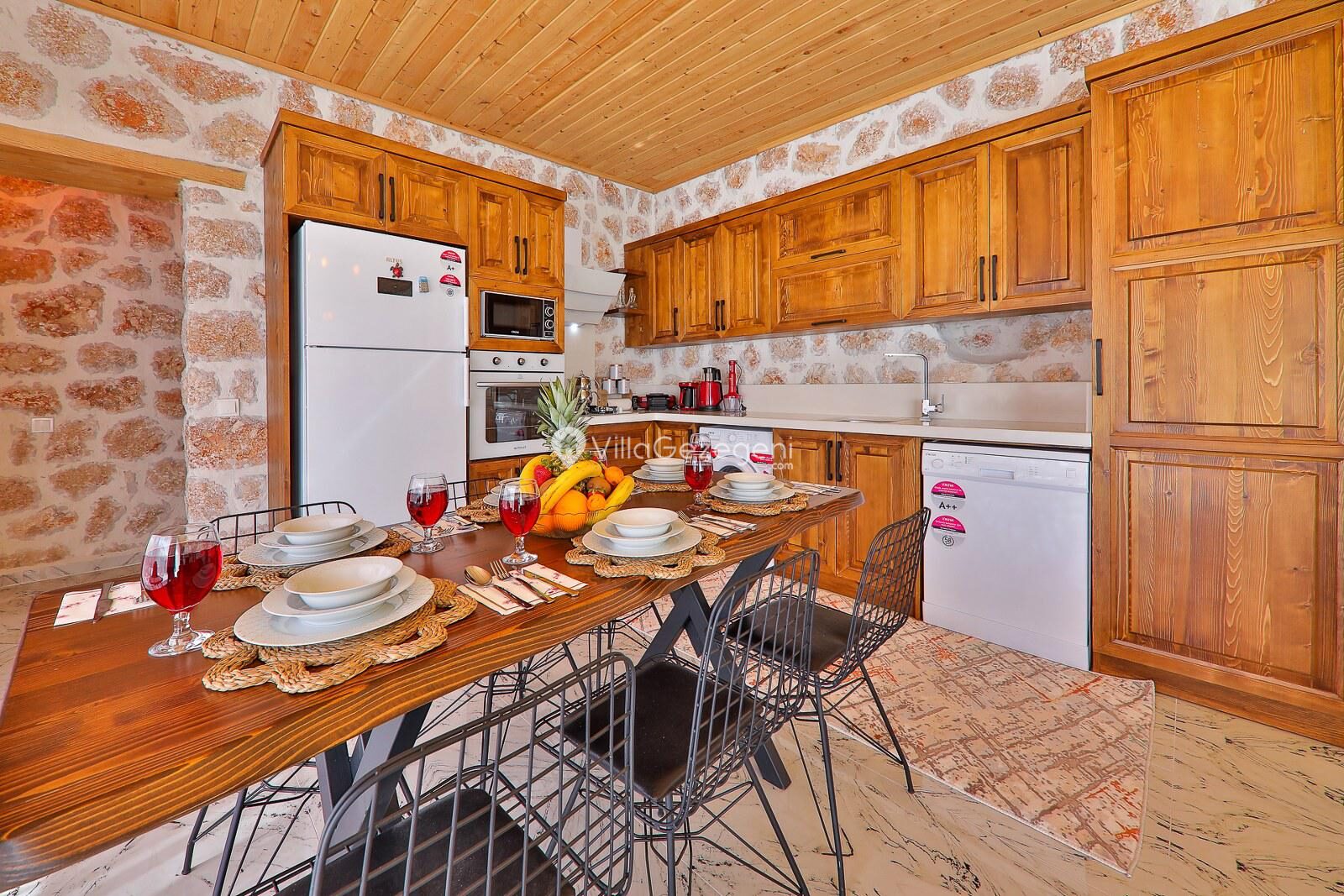 Villa Aden – Sarıbelen kiralık villa