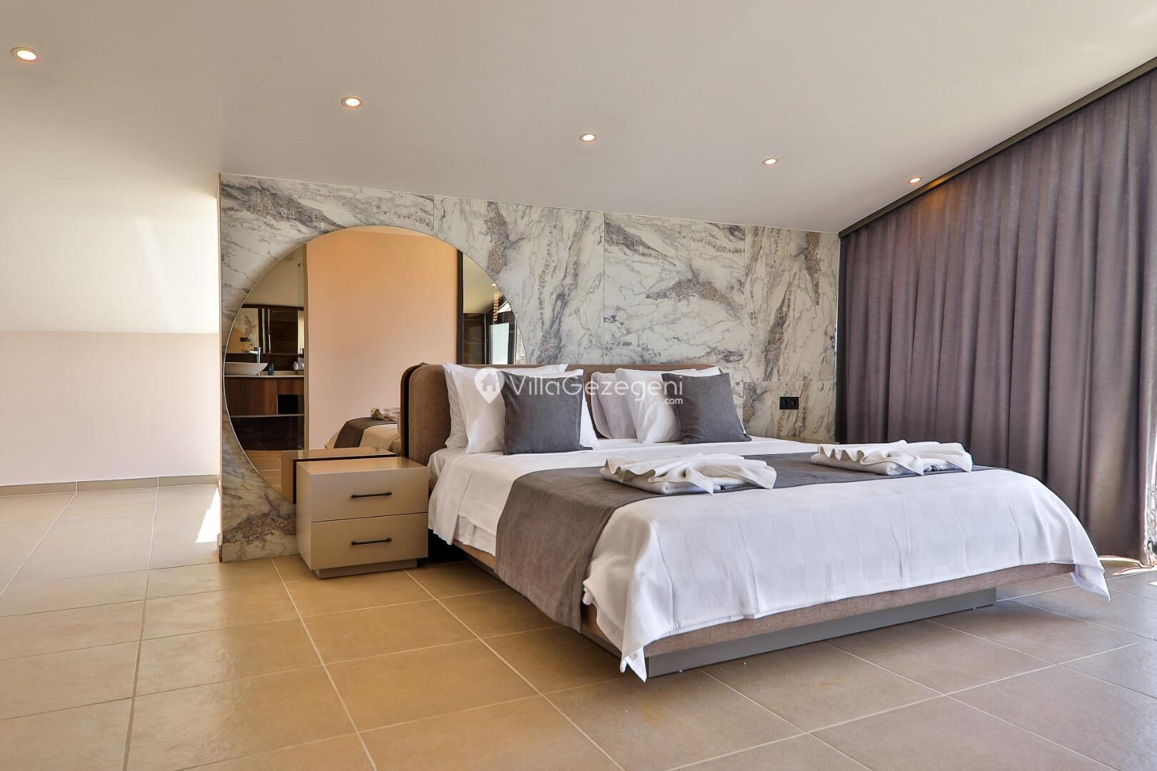 Villa Royal Merchant — 39
